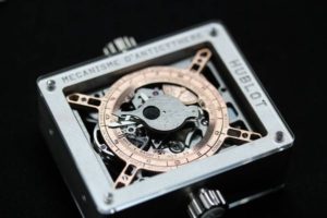 Наручные часы от Hublot, взявшие за основу древнейший механизм.
