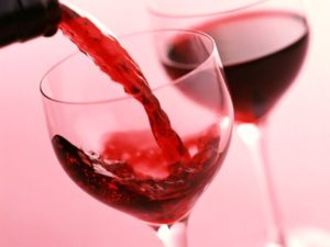 Красное вино - разрушитель бляшек в крови